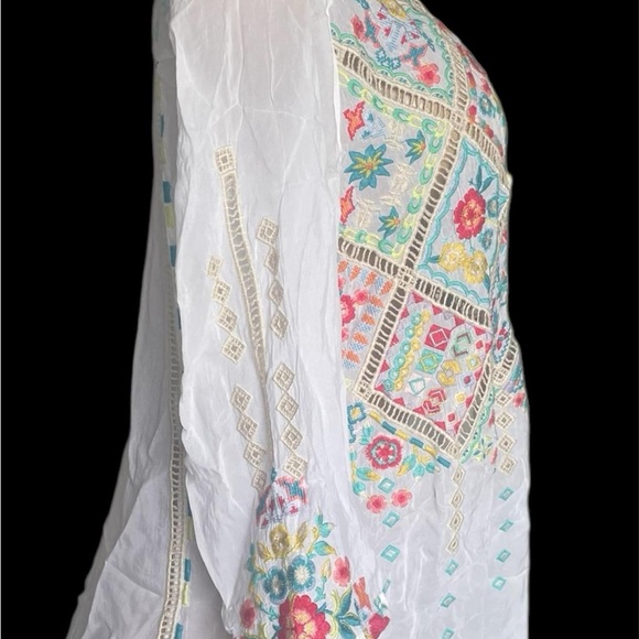 Johnny was Embroidered blouse - Picture 5 of 11